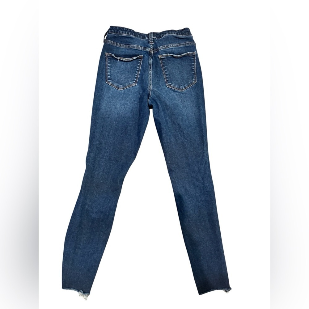 Universal Thread Stylish Blue Distressed Women's Jeans - Picture 2 of 4